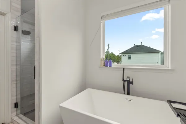 $2,250 | 1271 Oakmont Villas Drive, Houston, TX 77091