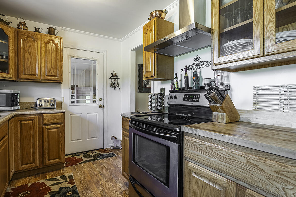 5388 Kane Creek Road Central Point, OR 97502 - Photo 13 of 48 DSC01893-HDR-Edit