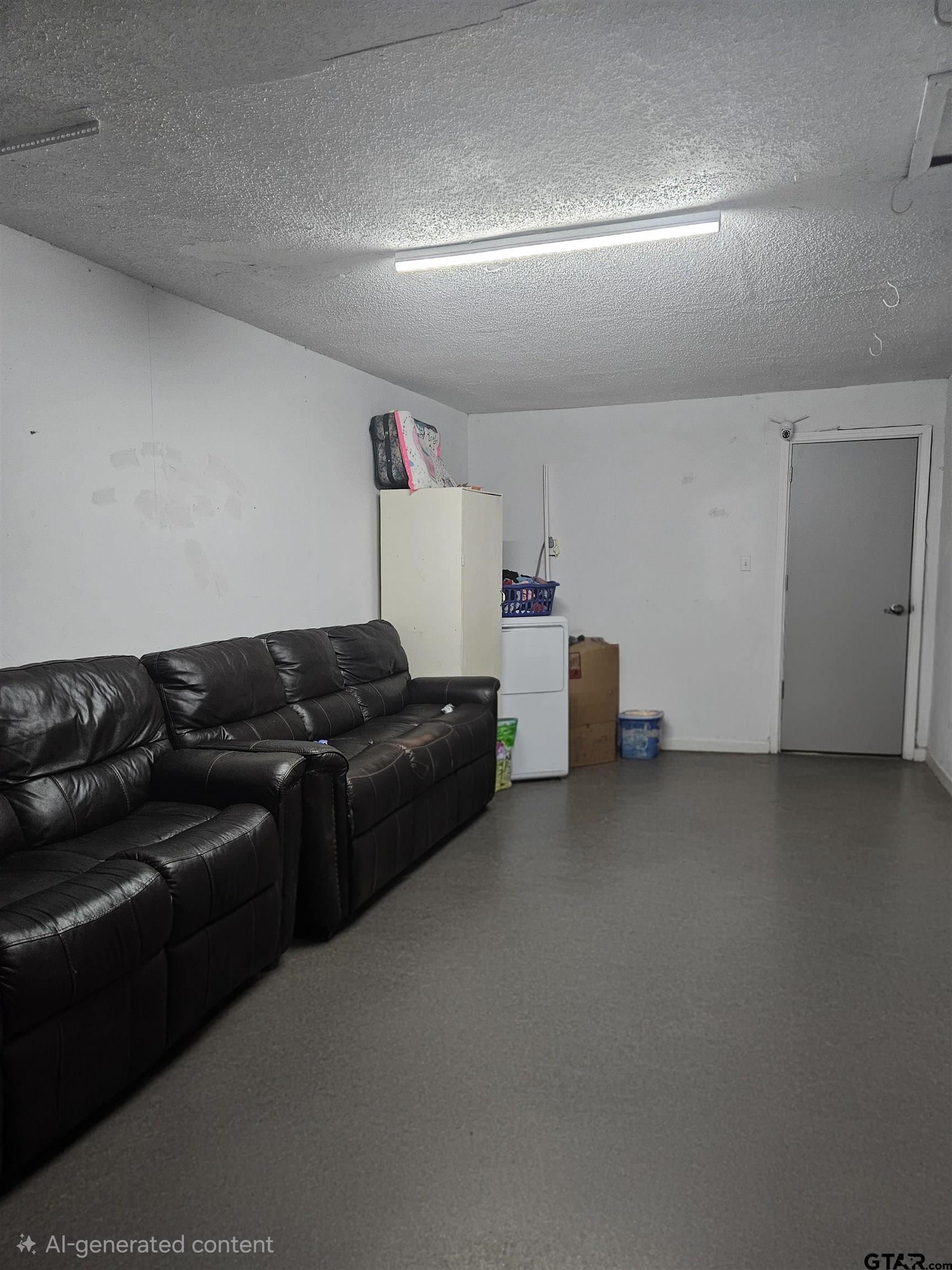 3309 North Luberta Street Tyler, TX 75702 - Photo 11 of 14 a living room with furniture