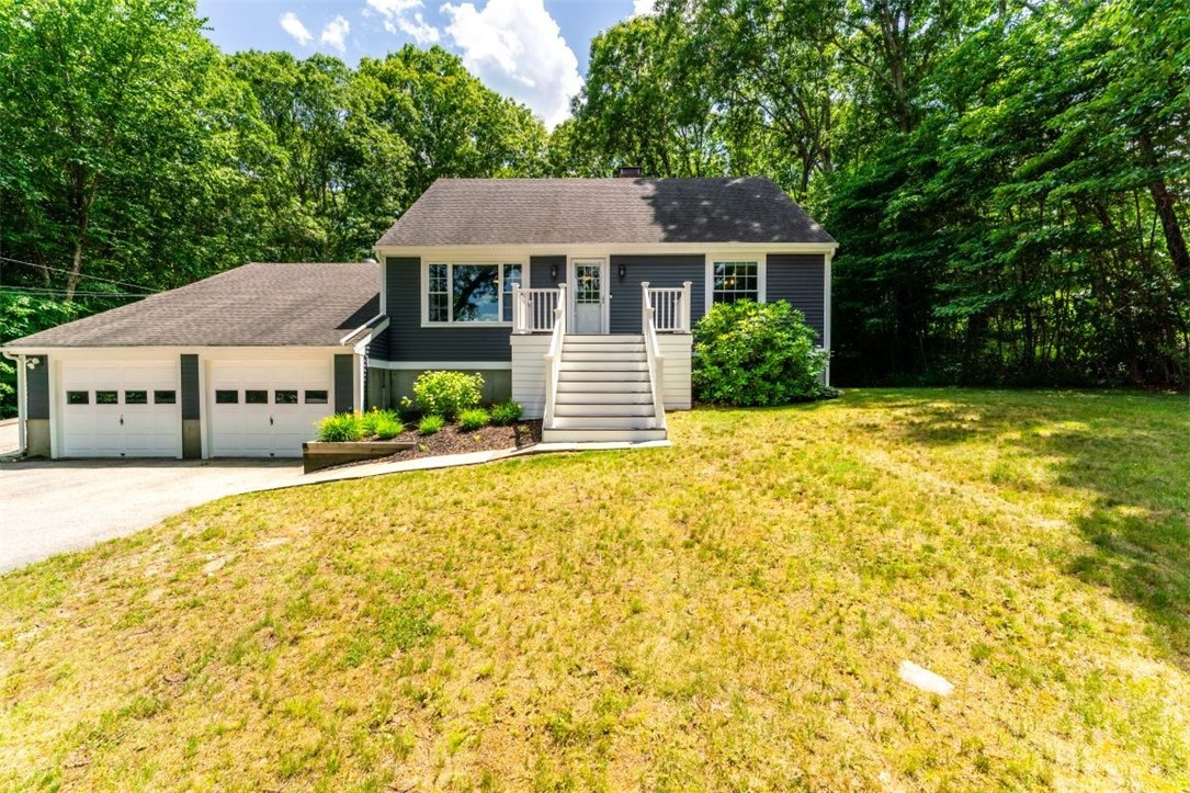 25 Hickory Lane Westerly, RI 02891 - Photo 8 of 32