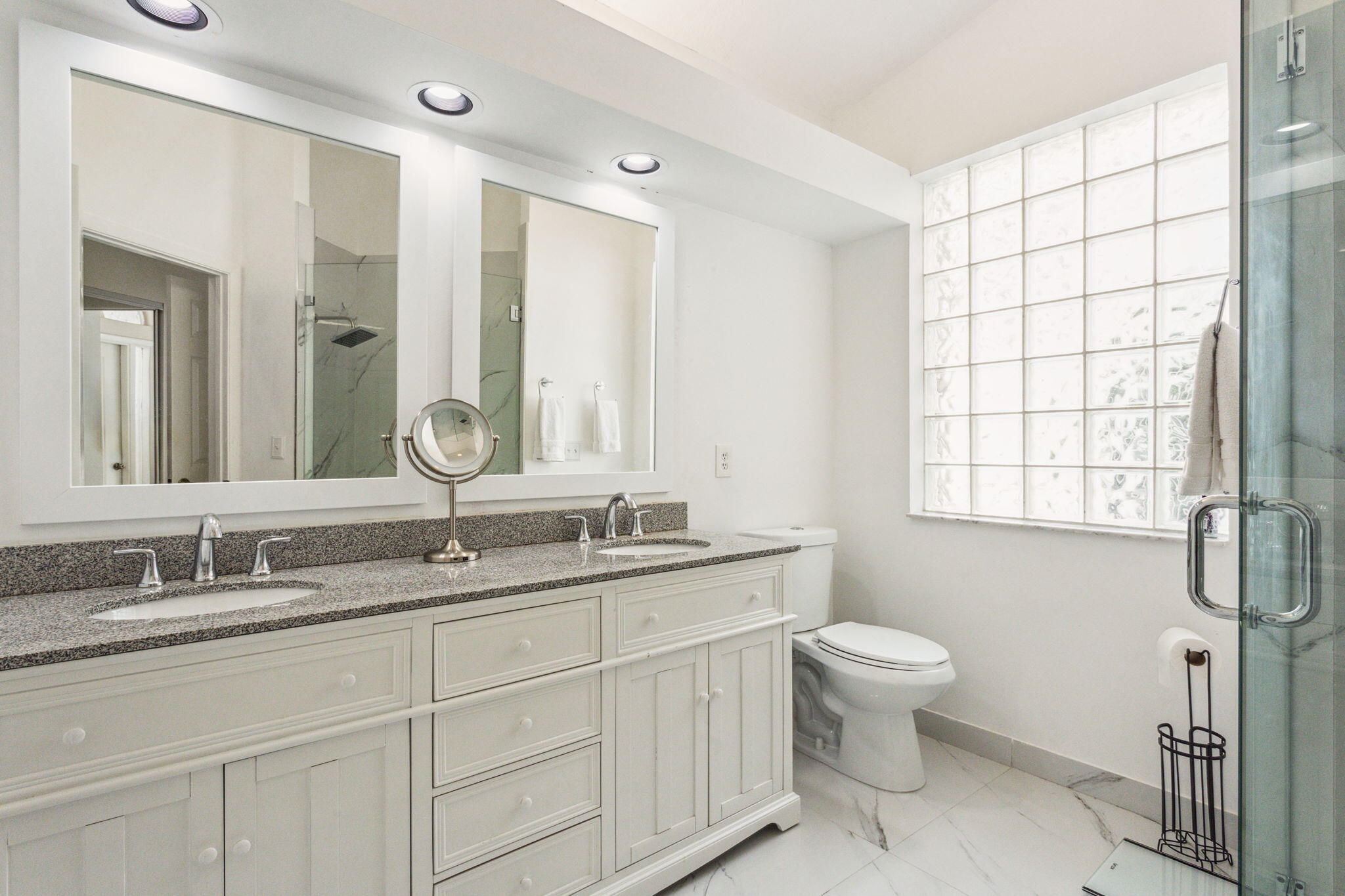 17281 Antigua Point Way Boca Raton, FL 33487 - Photo 20 of 26 Primary Bathroom