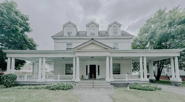 $1,500 | 133 South Lake Avenue, Unit 2, Albany, NY 12208