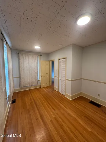 $1,500 | 133 South Lake Avenue, Unit 2, Albany, NY 12208