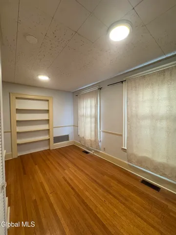 $1,500 | 133 South Lake Avenue, Unit 2, Albany, NY 12208