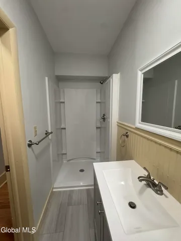 $1,500 | 133 South Lake Avenue, Unit 2, Albany, NY 12208