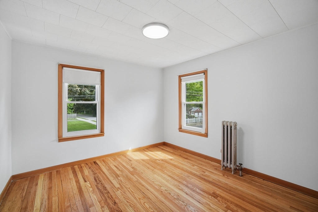 115 Connecticut Avenue Springfield, MA 01104 - Photo 20 of 40