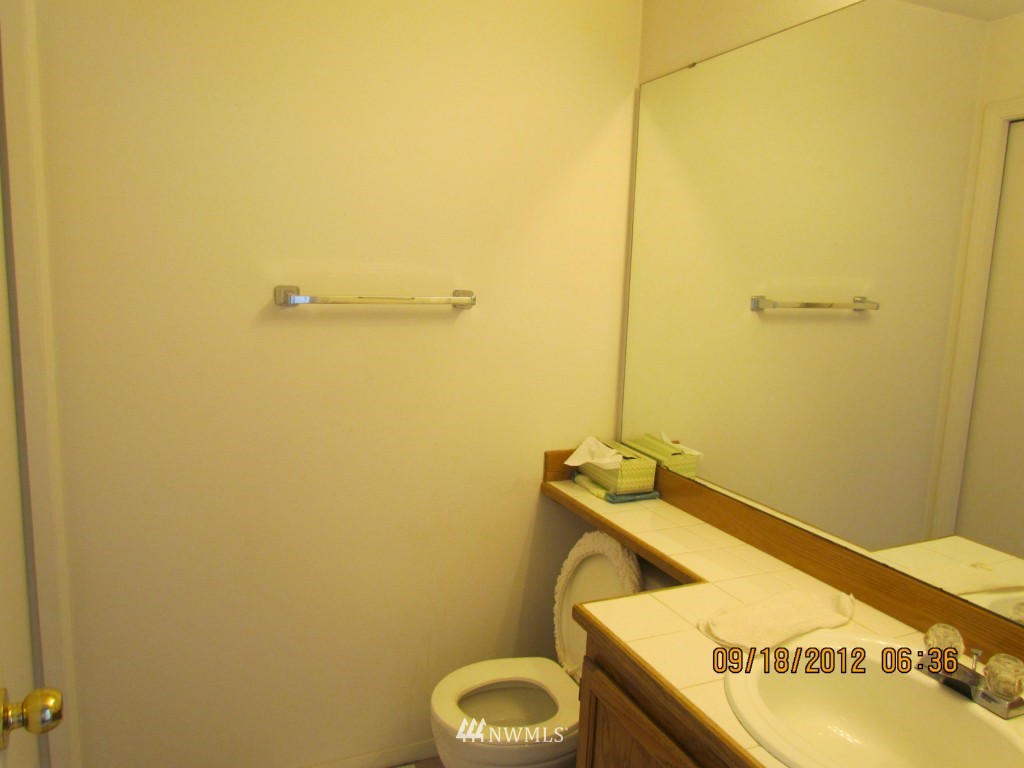 833 Southwest Sunset Boulevard, Unit C12 Renton, WA 98057 - Photo 13 of 13