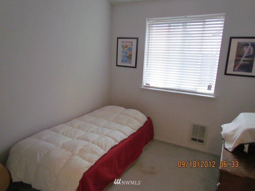 833 Southwest Sunset Boulevard, Unit C12 Renton, WA 98057 - Photo 9 of 13
