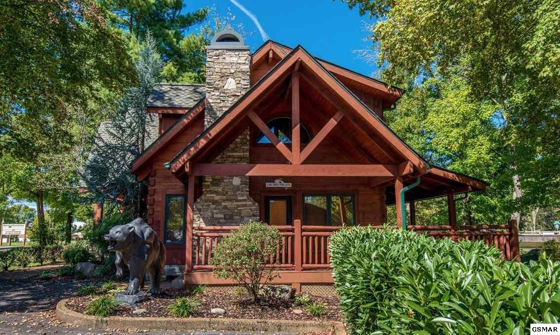 4003 South River Road Pigeon Forge, TN 37863 - Photo 2 of 14 Gallery Image 2