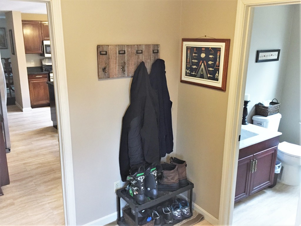 327 Fox Run Road, Unit 327 Hudson, NH 03051 - Photo 7 of 15