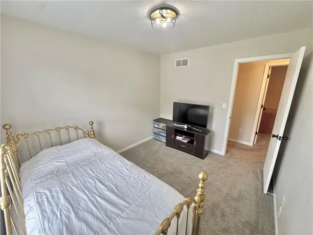 $314,900 | 103 Southwest 95 Road, Warrensburg, MO 64093