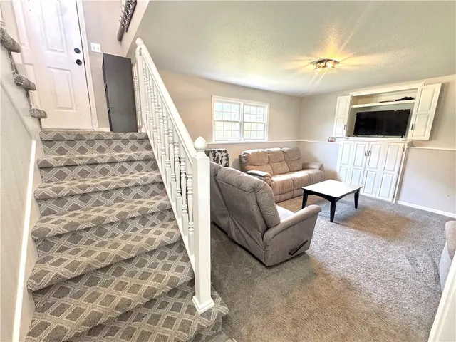 $314,900 | 103 Southwest 95 Road, Warrensburg, MO 64093