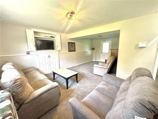 $314,900 | 103 Southwest 95 Road, Warrensburg, MO 64093