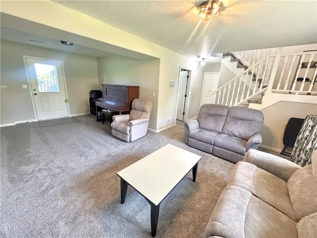 $314,900 | 103 Southwest 95 Road, Warrensburg, MO 64093