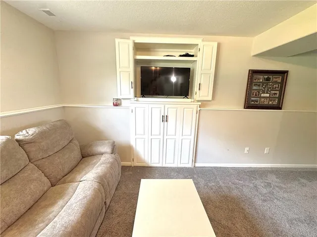 $314,900 | 103 Southwest 95 Road, Warrensburg, MO 64093