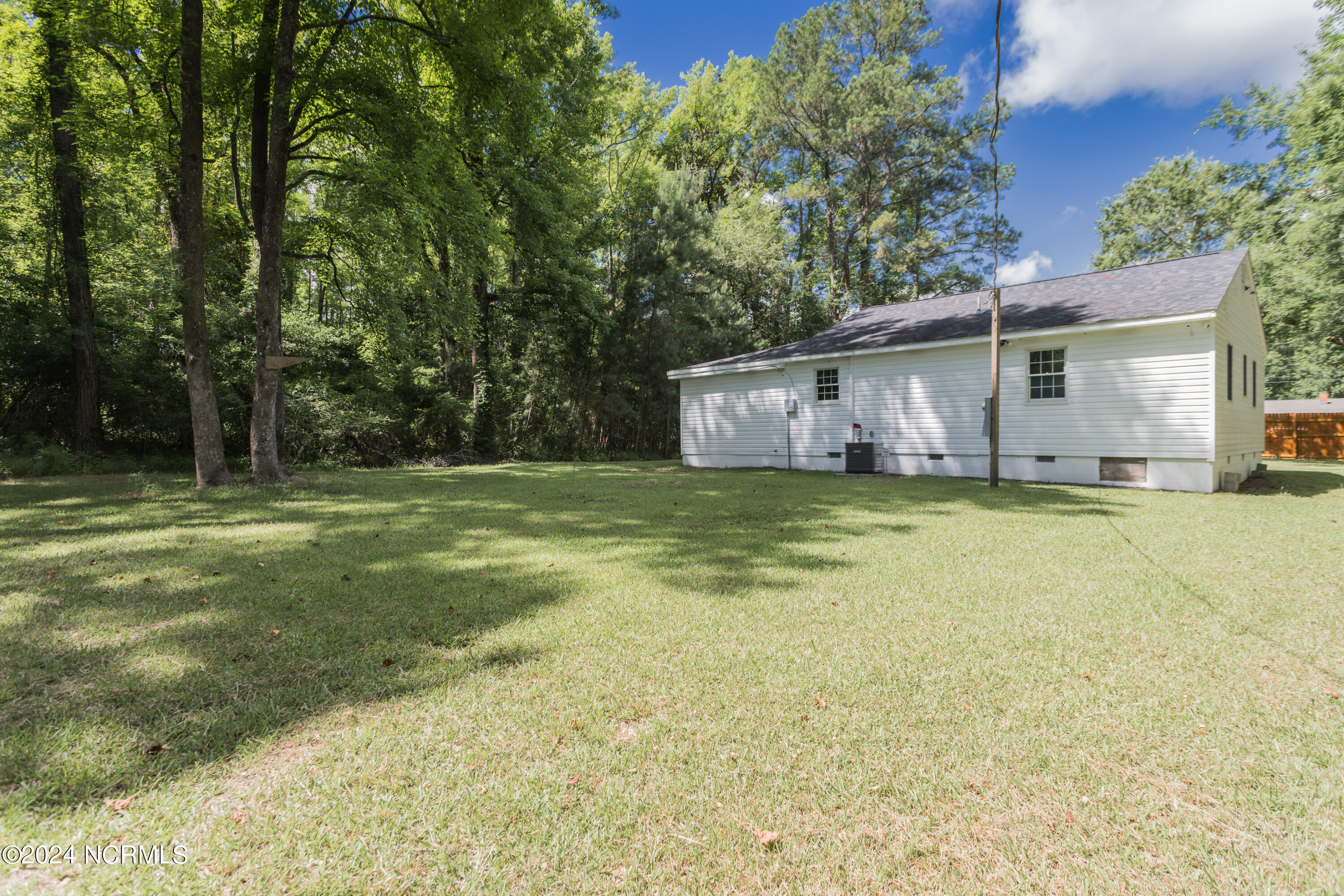 2123 Pony Farm Road Jacksonville, NC 28540 - Photo 25 of 37 31REAR