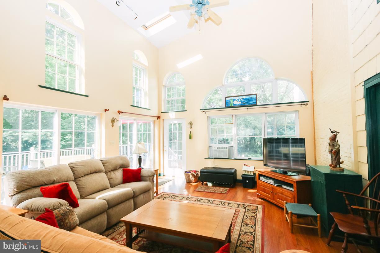2943 Stone Road Westminster, MD 21158 - Photo 15 of 30 Bright, open and comfortable