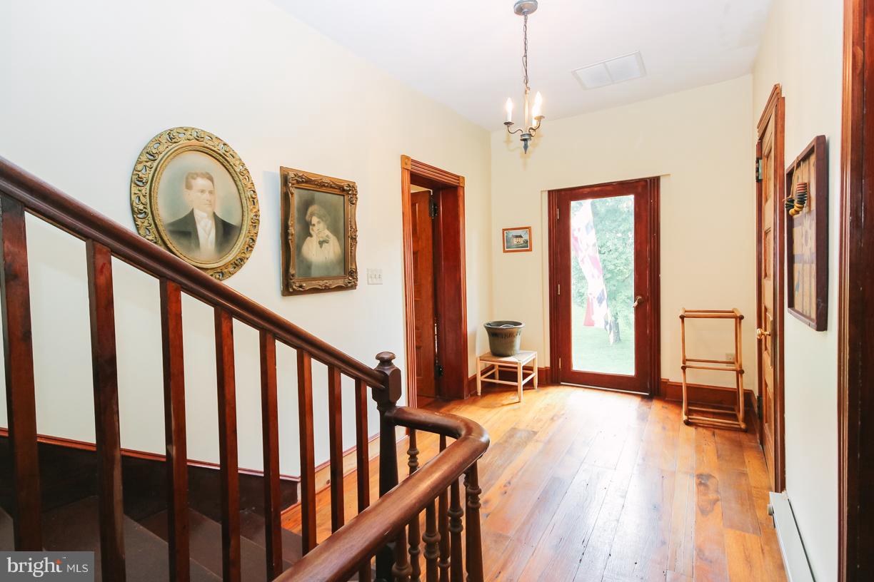 2943 Stone Road Westminster, MD 21158 - Photo 18 of 30 Upper level foyer
