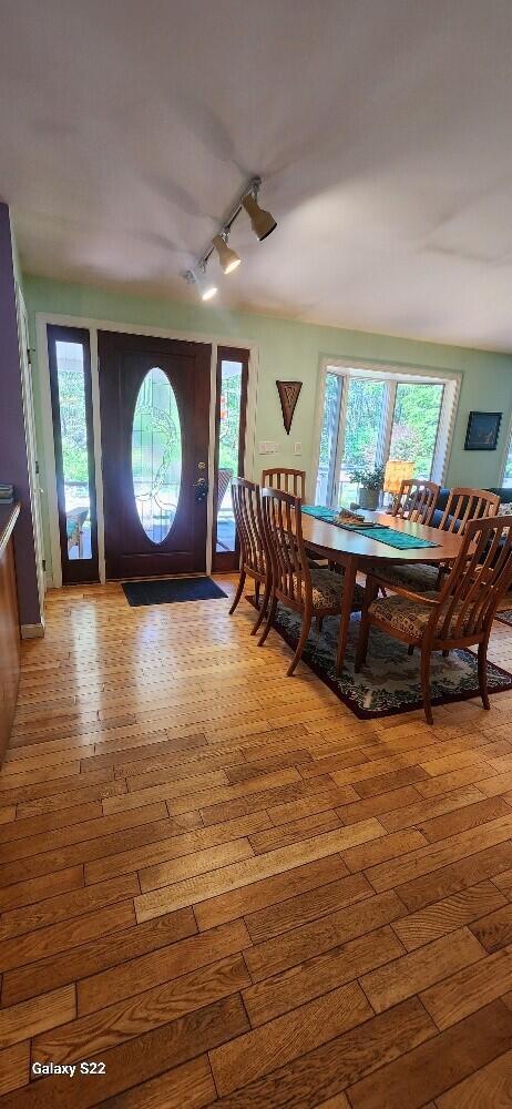 24 North Village Road York, ME 03902 - Photo 15 of 50 Entry
