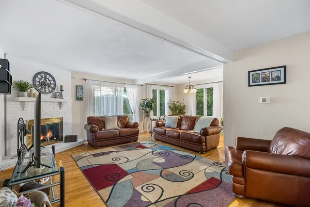 $419,900 | 11 Hilltop Lane, Unit 11, Easton, MA 02375