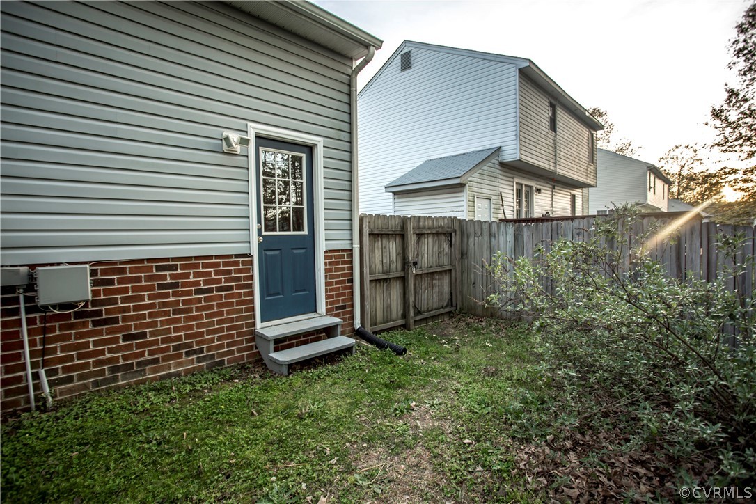 9667 Lockberry Ridge Loop Richmond, VA 23237 - Photo 14 of 38 Gallery Image 14