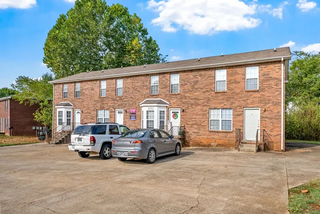 $925 | 3252 Tower Drive, Unit A, Clarksville, TN 37042