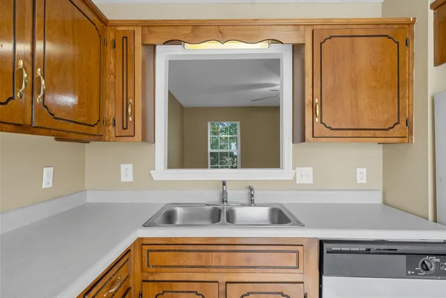 $925 | 3252 Tower Drive, Unit A, Clarksville, TN 37042