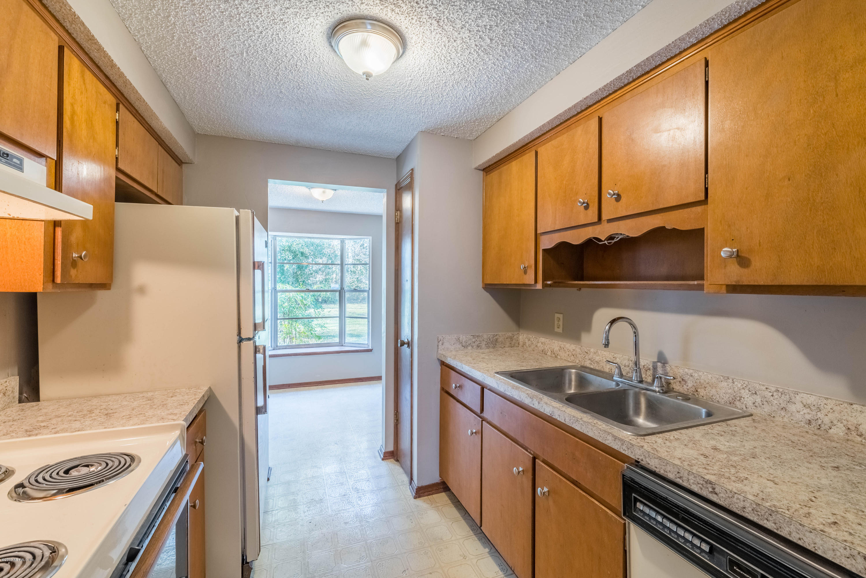 2520 Spring Lake Road West Jacksonville, FL 32210 - Photo 8 of 24 Kitchen