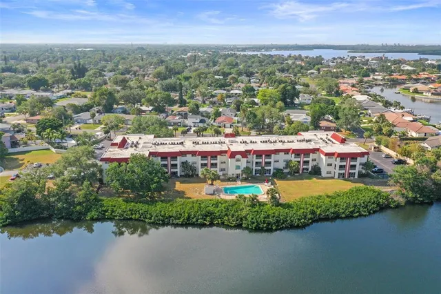$130,000 | 1860 Massachusetts Avenue Northeast, Unit 223, St. Petersburg, FL 33703