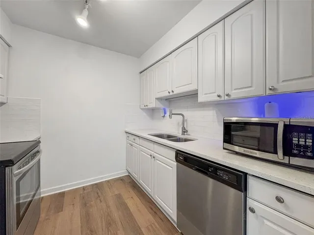 $130,000 | 1860 Massachusetts Avenue Northeast, Unit 223, St. Petersburg, FL 33703