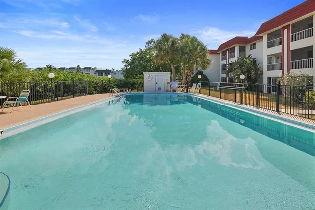 $130,000 | 1860 Massachusetts Avenue Northeast, Unit 223, St. Petersburg, FL 33703