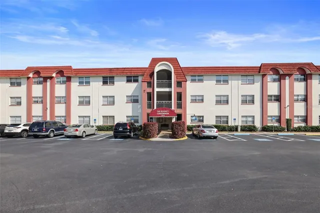 $130,000 | 1860 Massachusetts Avenue Northeast, Unit 223, St. Petersburg, FL 33703