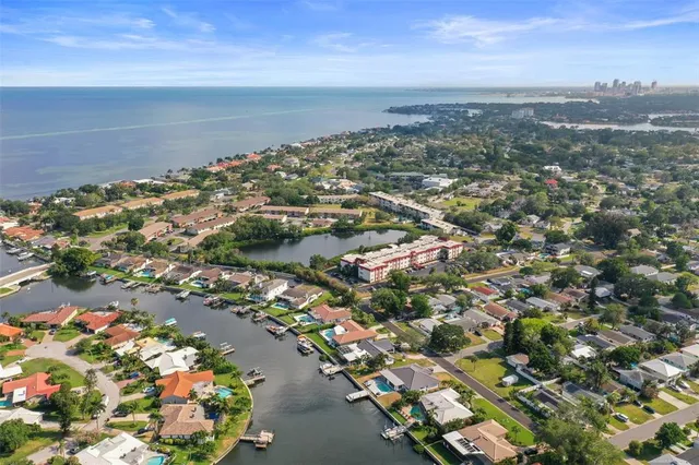 $130,000 | 1860 Massachusetts Avenue Northeast, Unit 223, St. Petersburg, FL 33703