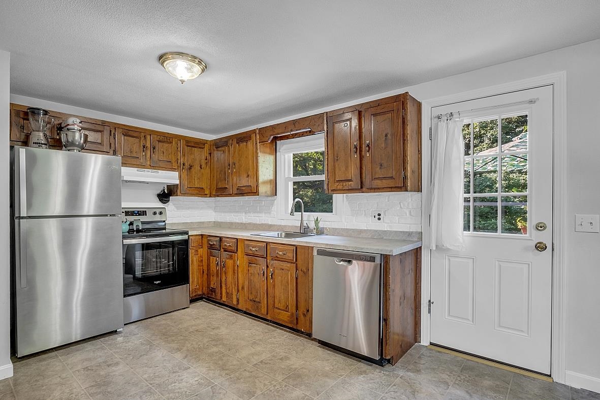 36 Meisner Road Salem, NH 03079 - Photo 39 of 40 Gallery Image 39