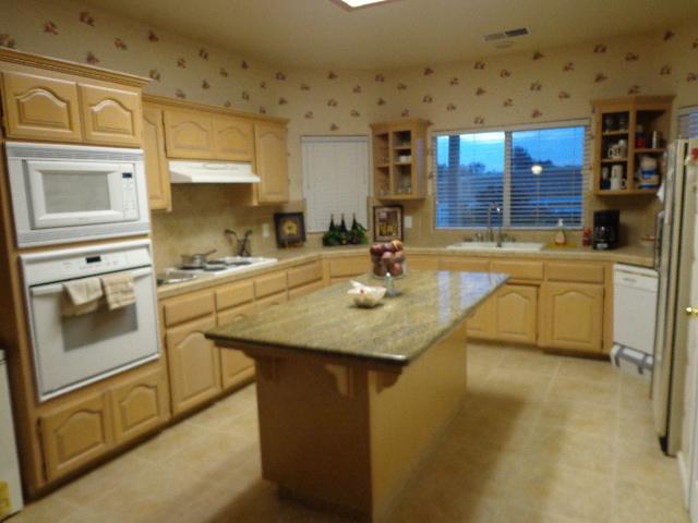 16715 Mark Road Madera, CA 93636 - Photo 10 of 24 Gallery Image 10