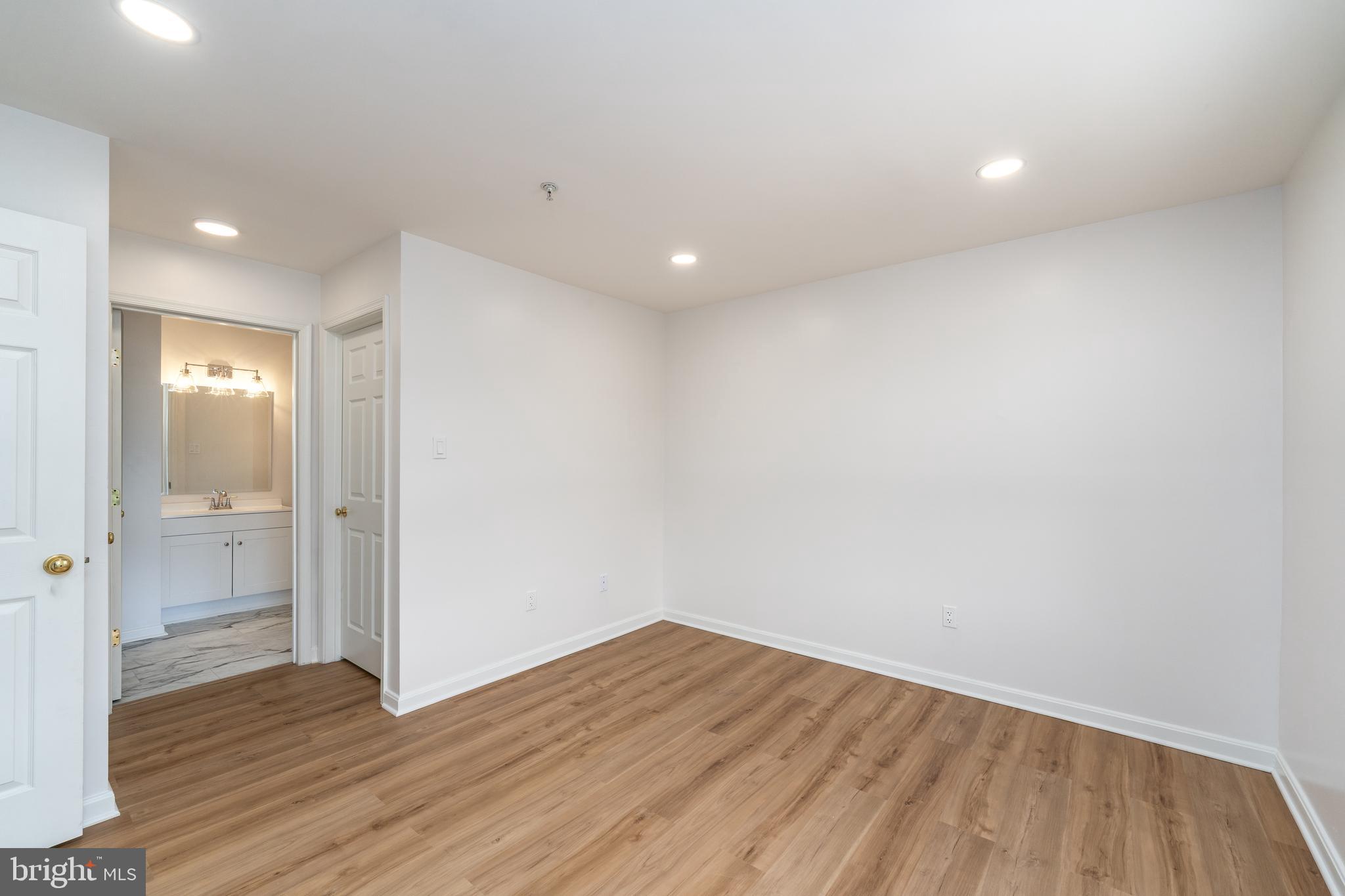 9060 Gracious End Court, Unit 301 Columbia, MD 21046 - Photo 16 of 25
