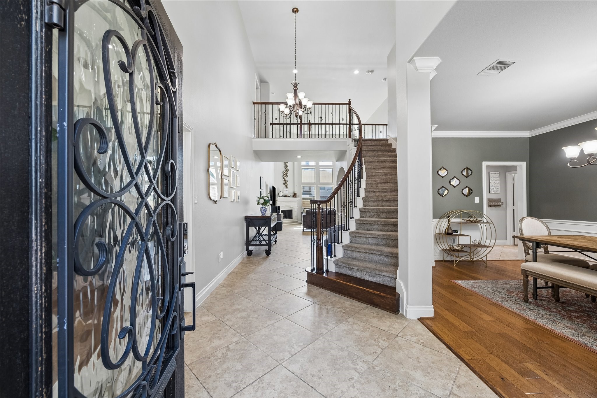 13619 Breakwater Path Loop Houston, TX 77044 - Photo 2 of 30