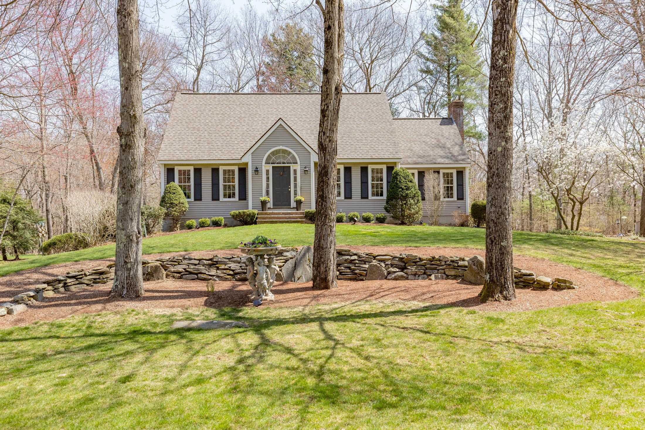 2 Windmill Lane Atkinson, NH 03811 - Photo 3 of 33