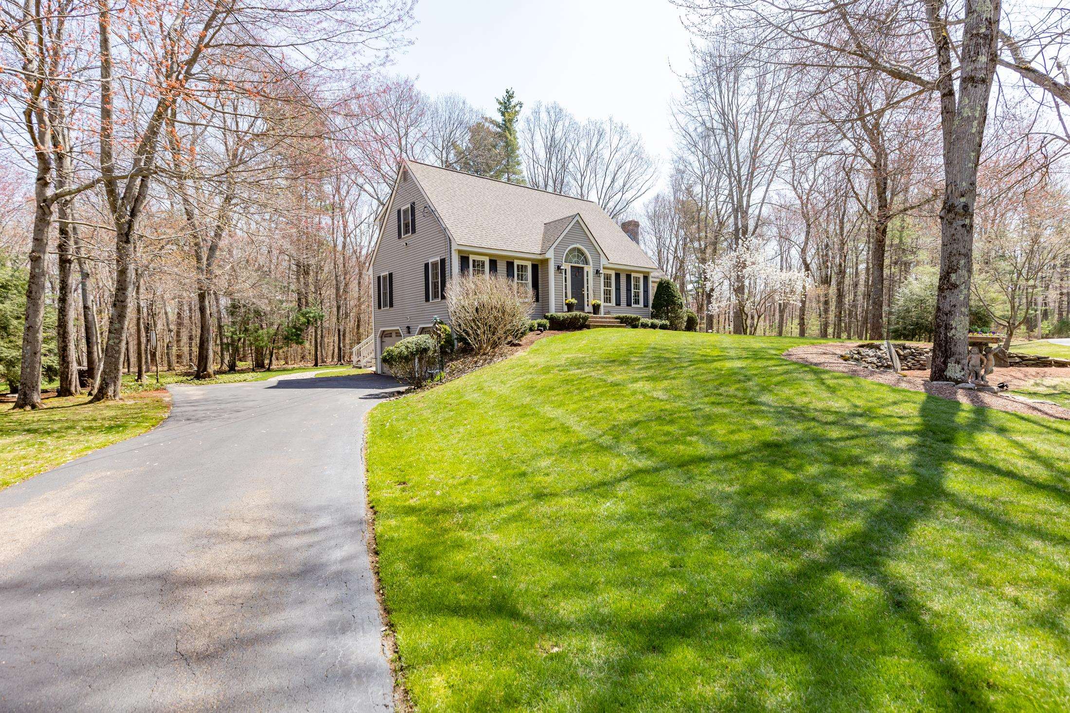 2 Windmill Lane Atkinson, NH 03811 - Photo 4 of 33