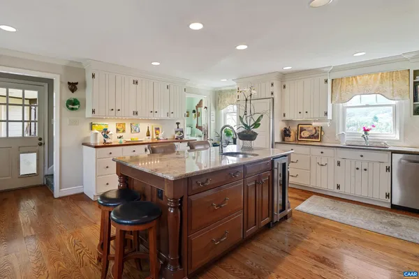 $1,595,000 | 5614 Hot Springs Road, Hot Springs, VA 24445