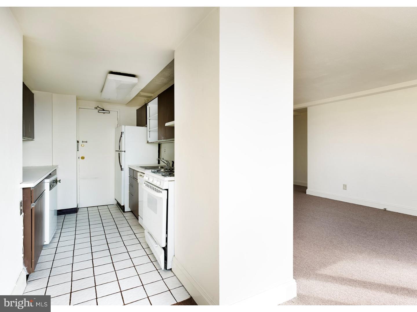 1810 Rittenhouse Square, Unit 811 Philadelphia, PA 19103 - Photo 6 of 17