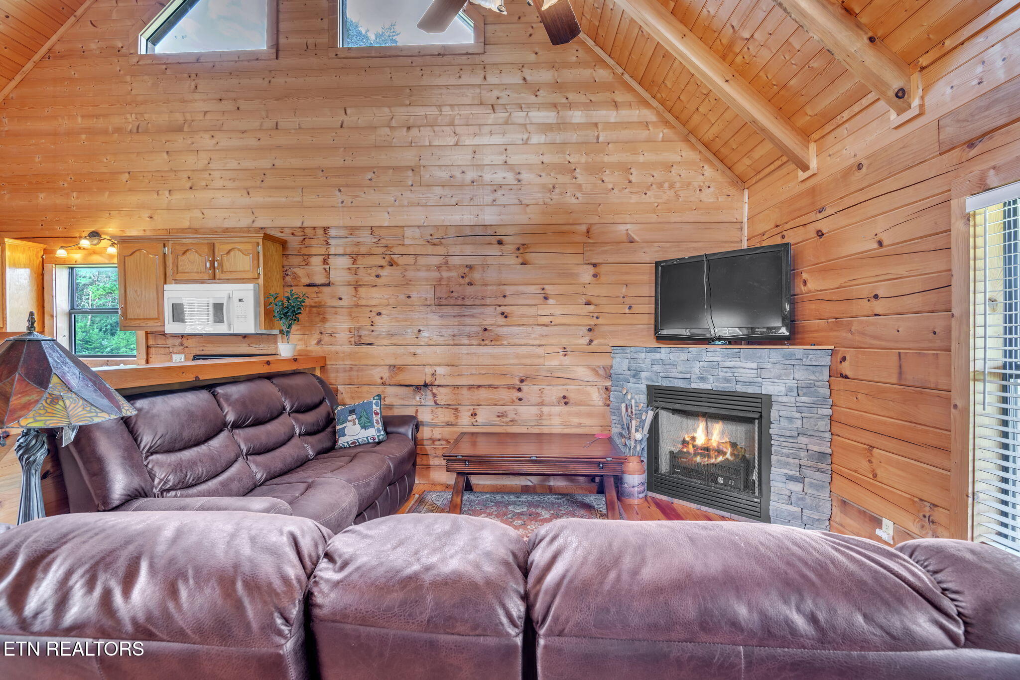 319 Four Mile Creek Road Deer Lodge, TN 37726 - Photo 17 of 44 17-web-or-mls-Four Mile Creek-3153