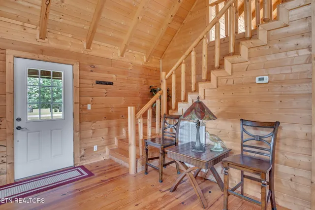 $325,000 | 319 Four Mile Creek Road, Deer Lodge, TN 37726