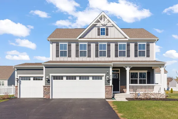 $575,000 | 319 Atkinson Drive, Sugar Grove, IL 60554