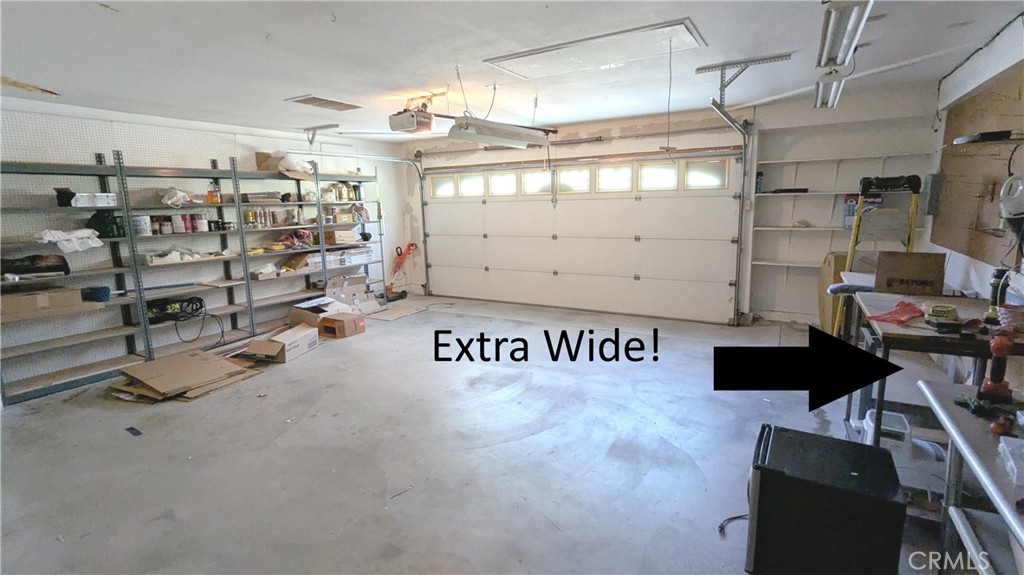 718 Vía La Paloma Riverside, CA 92507 - Photo 22 of 26 a view of a room with gym equipment