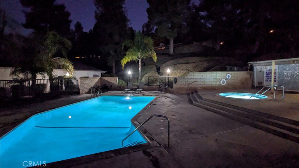 718 Vía La Paloma Riverside, CA 92507 - Photo 26 of 29 Night time pool/spa area