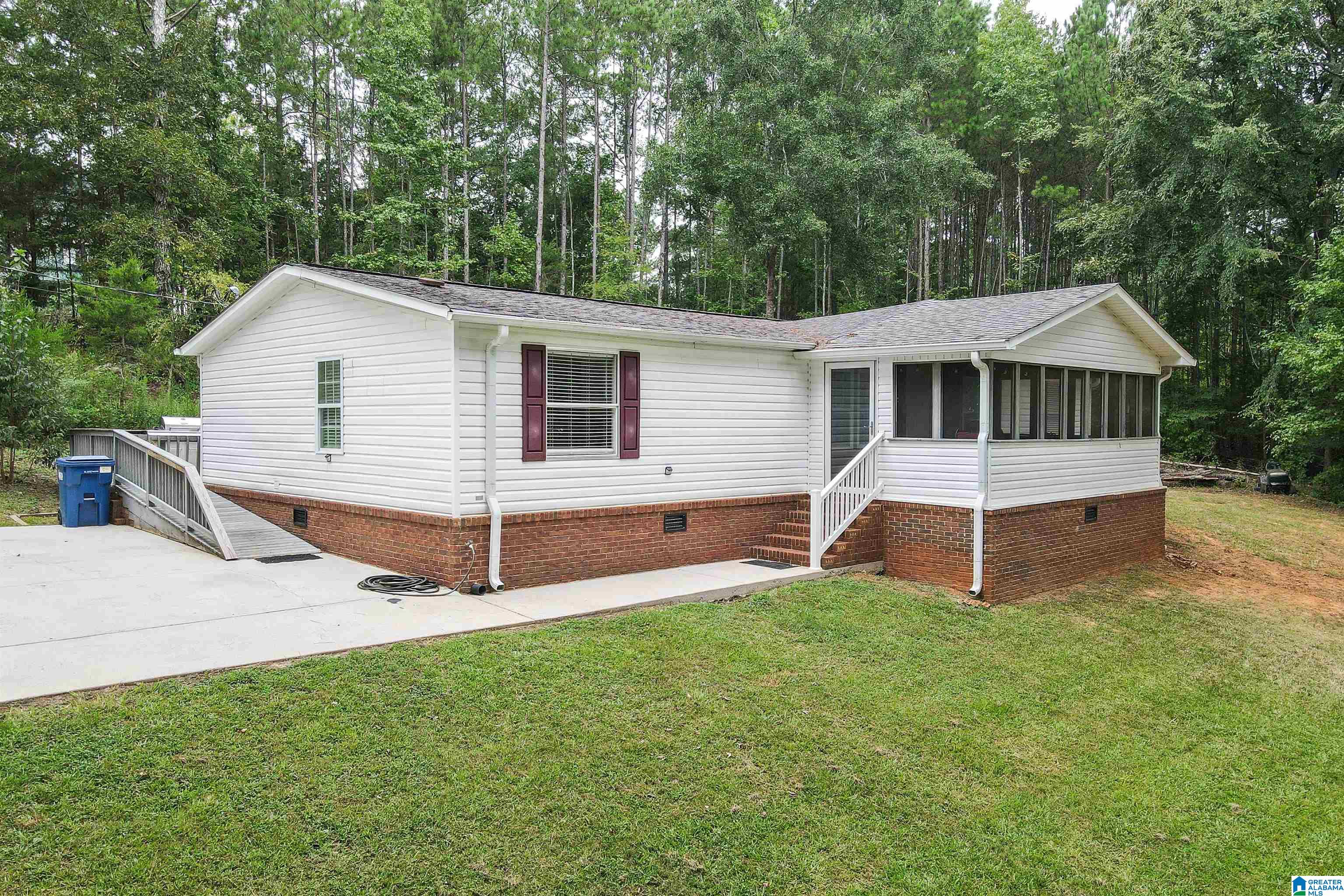 292 Hollingsworth Road Jacksonville, AL 36265 - Photo 1 of 57