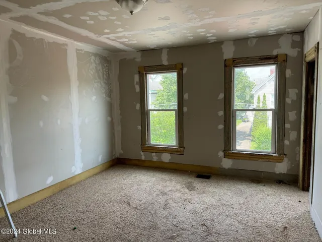 $74,900 | 112 Mason Street, Johnstown, NY 12095