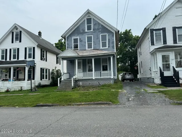 $74,900 | 112 Mason Street, Johnstown, NY 12095