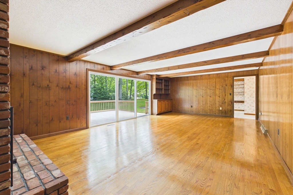 500 Inverness Lane Longmeadow, MA 01106 - Photo 12 of 41